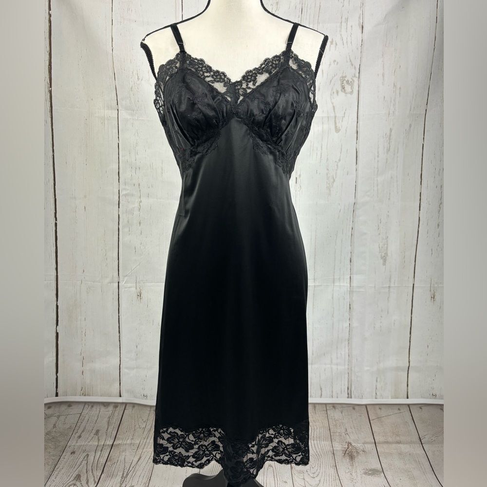 Vintage Vanity Fair Satin Lace Nightgown Slip Dress Black Size 36 - Picture 7 of 11